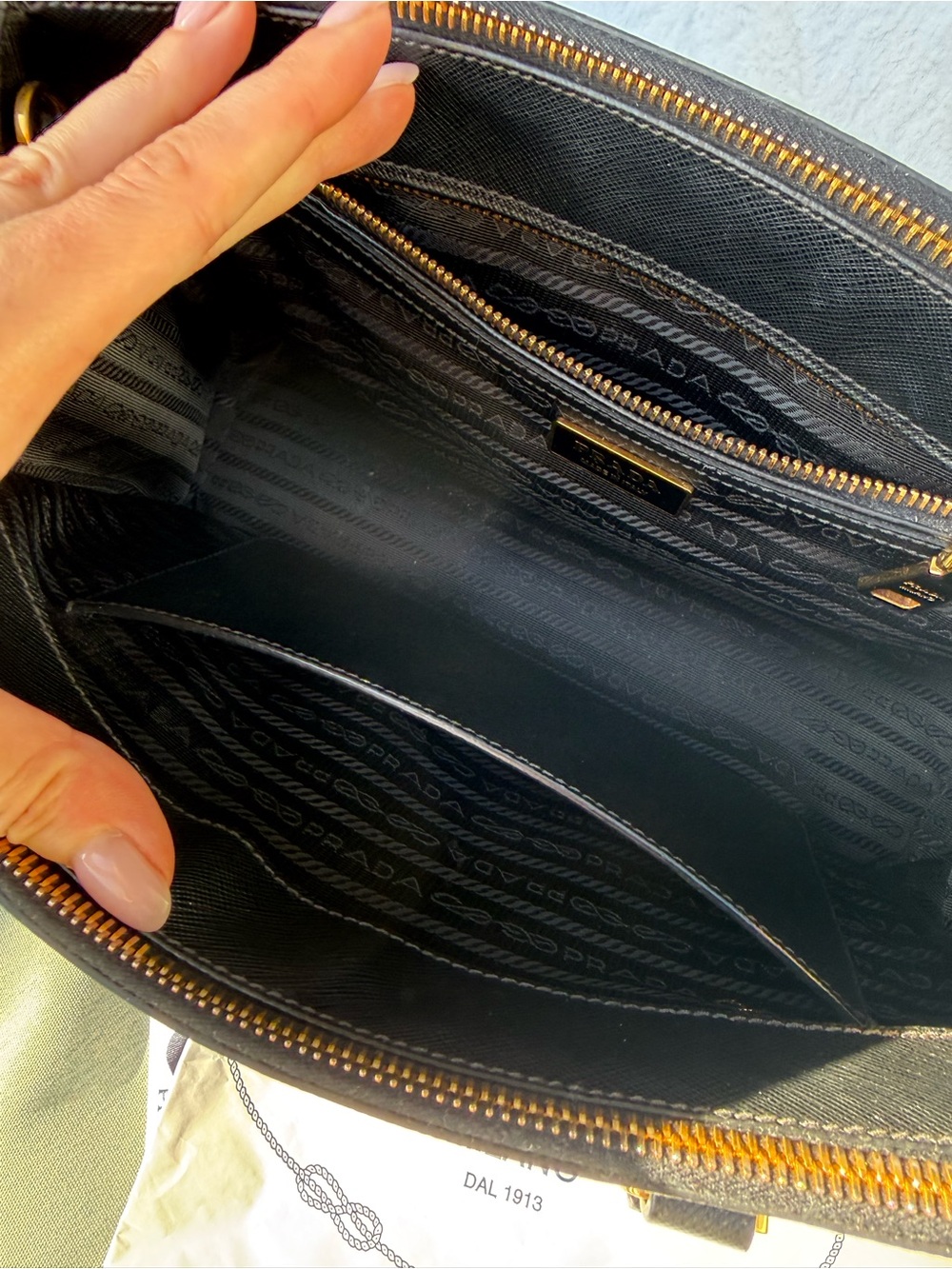 Prada Galleria medium Saffiano leather bag authentic - Picture 7 of 13